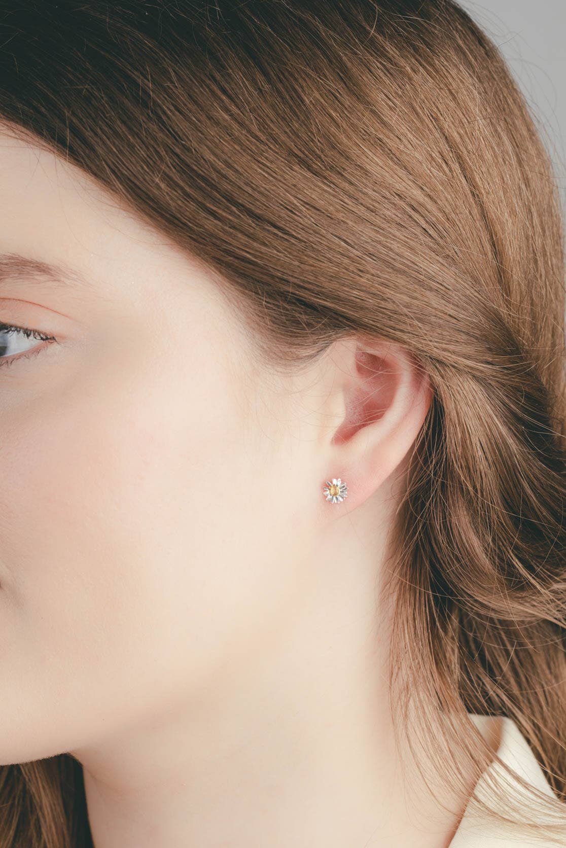 Daisy Flower Stud Earrings