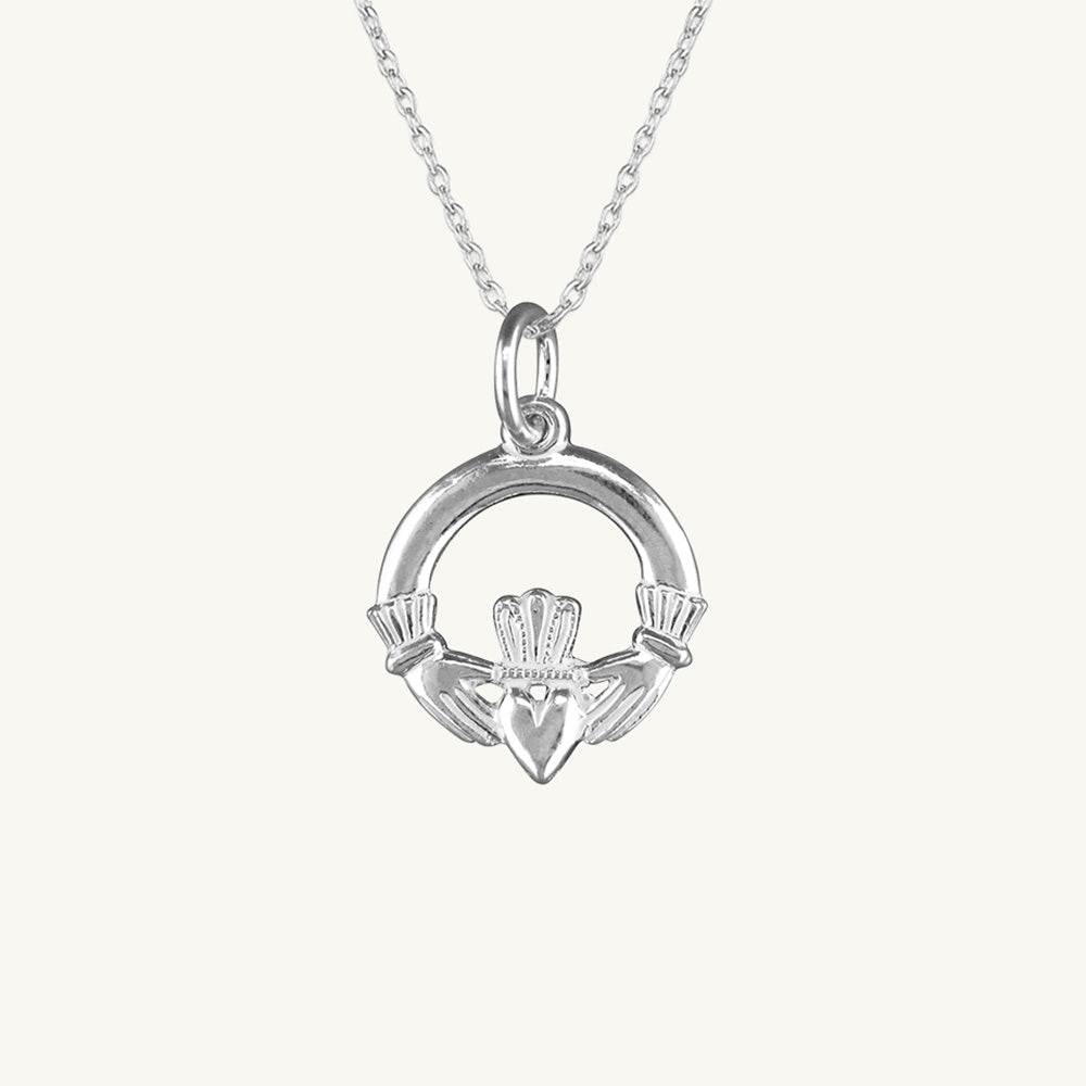 Claddagh Pendant with Adjustable Chain (46/51 cm)