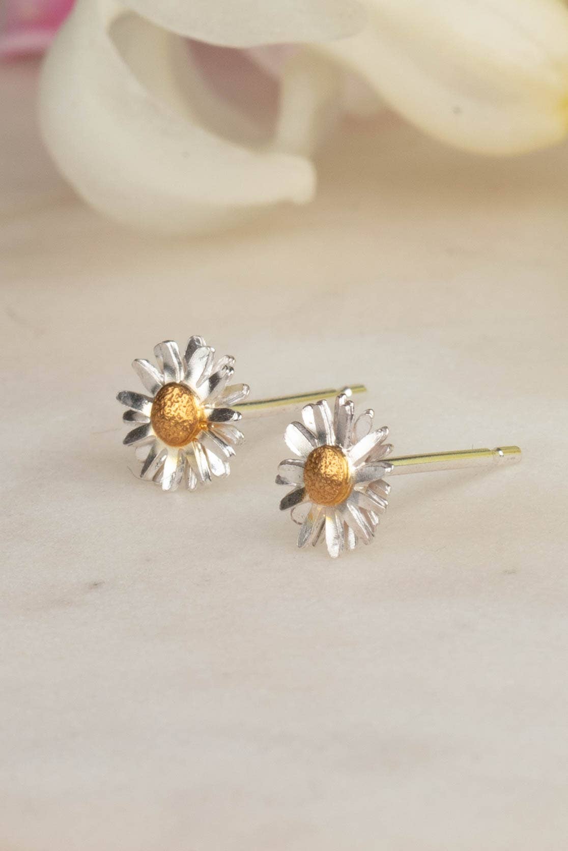 Daisy Flower Stud Earrings