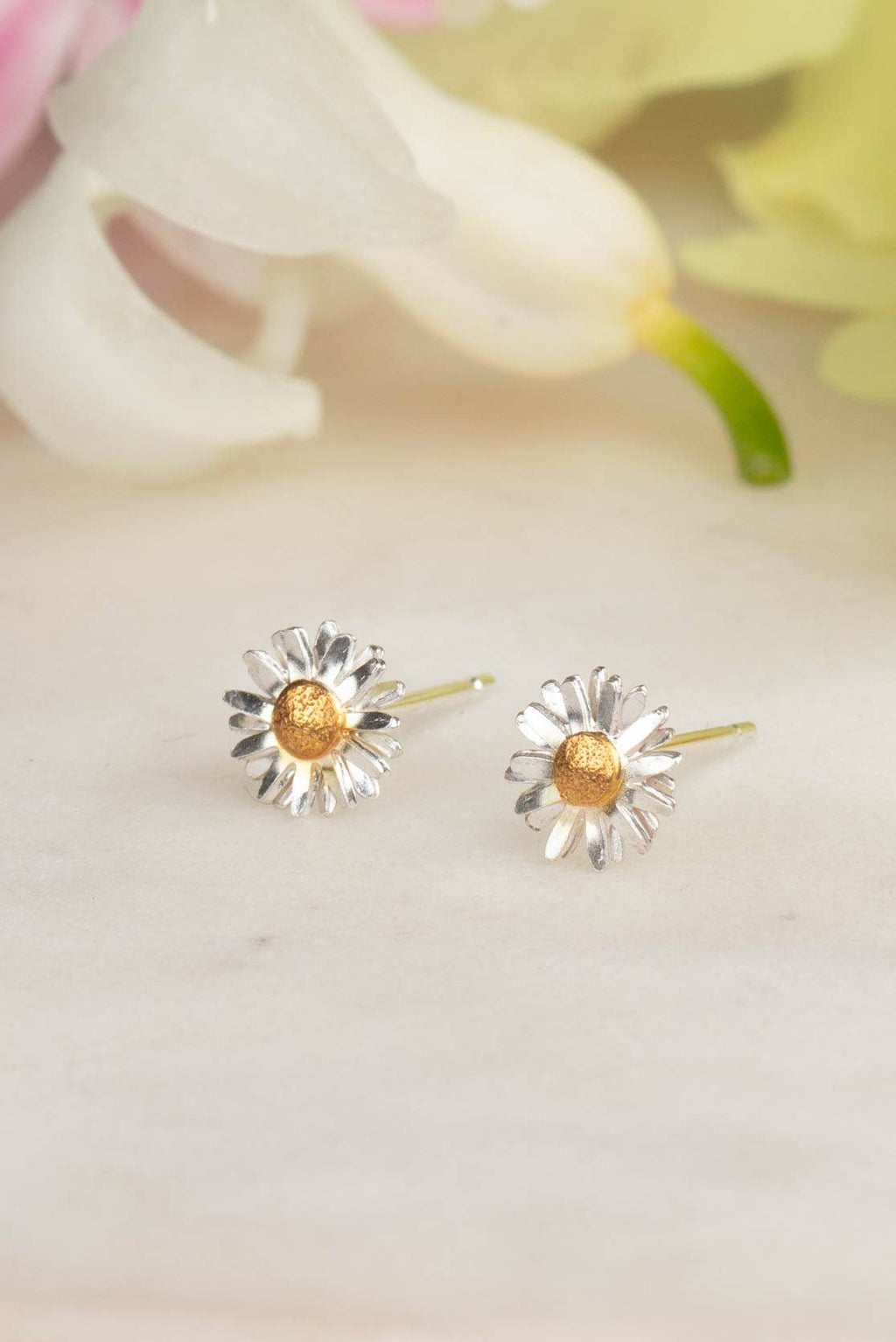 Daisy Flower Stud Earrings