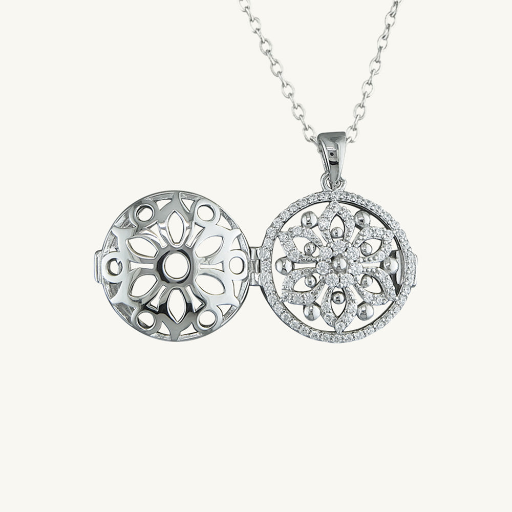 Round Cubic Zirconia Flower Locket Pendant with Adjustable Chain (46/51 cm)